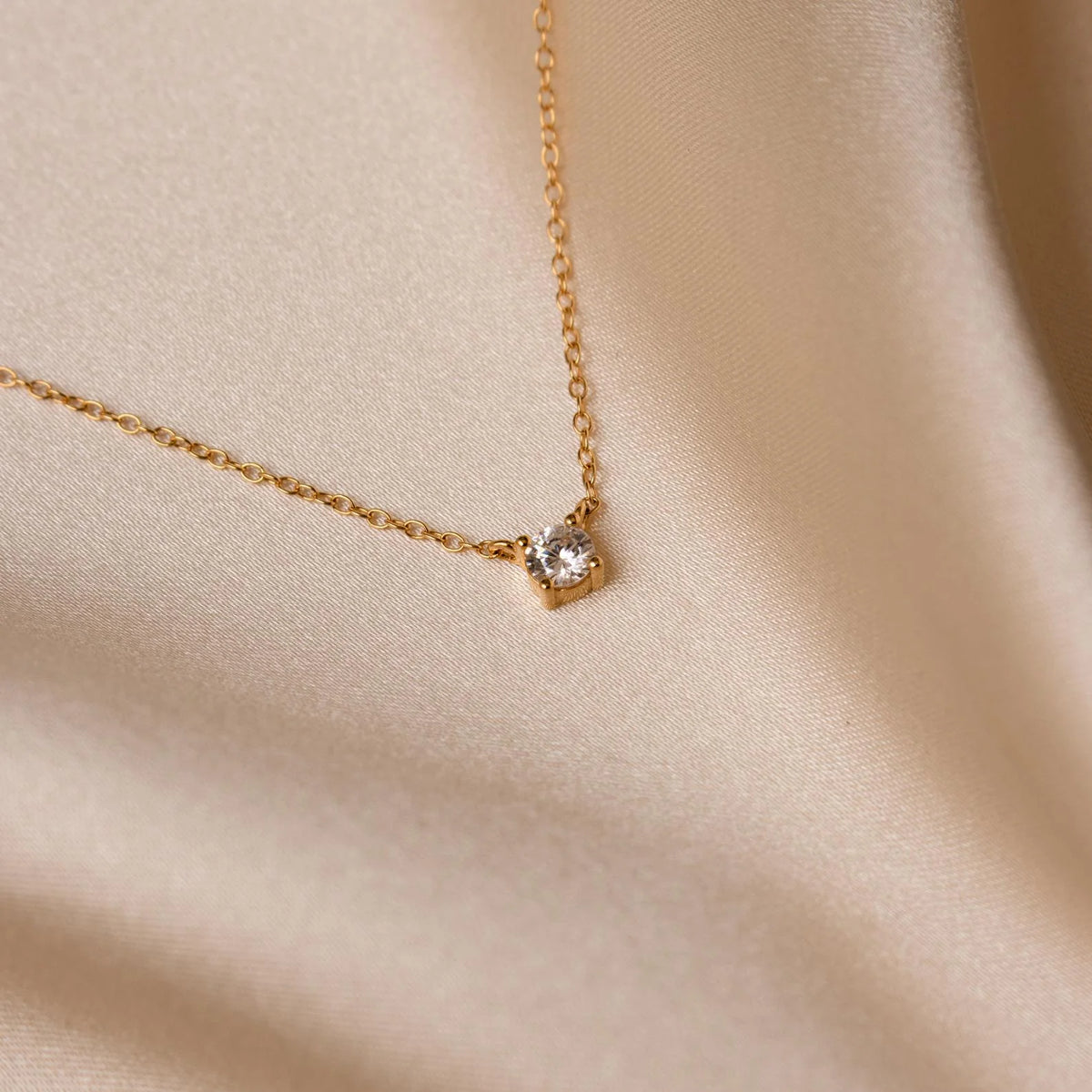 Dainty Solitaire Necklace for Women