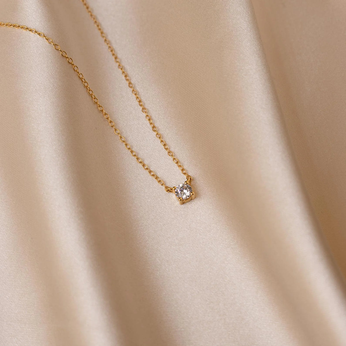 Dainty Solitaire Necklace for Women