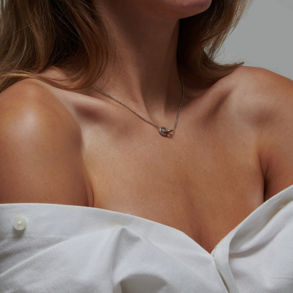 Interlocking Circles Necklace
