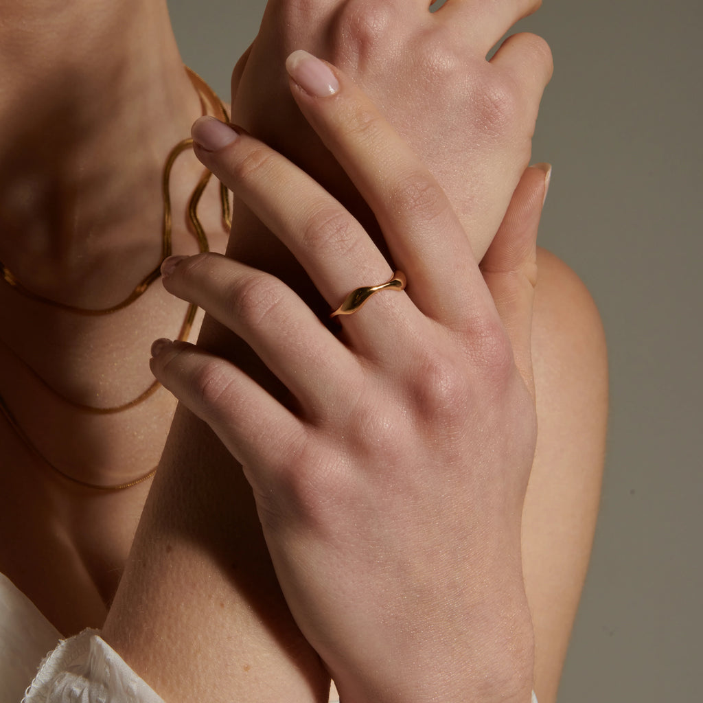 Adjustable Wavy Ring